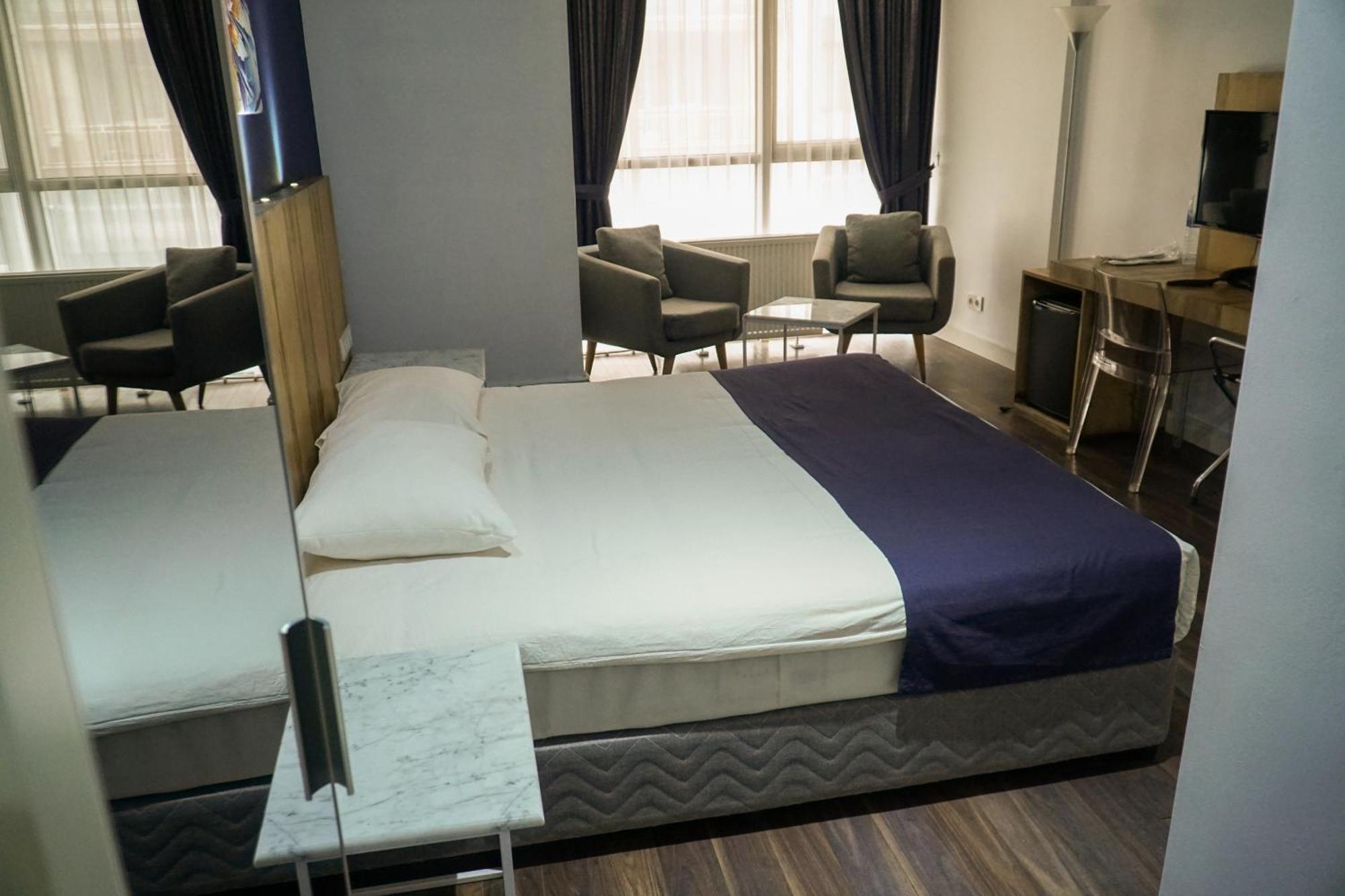 En Otel Karaca Εσκίσεχιρ Εξωτερικό φωτογραφία