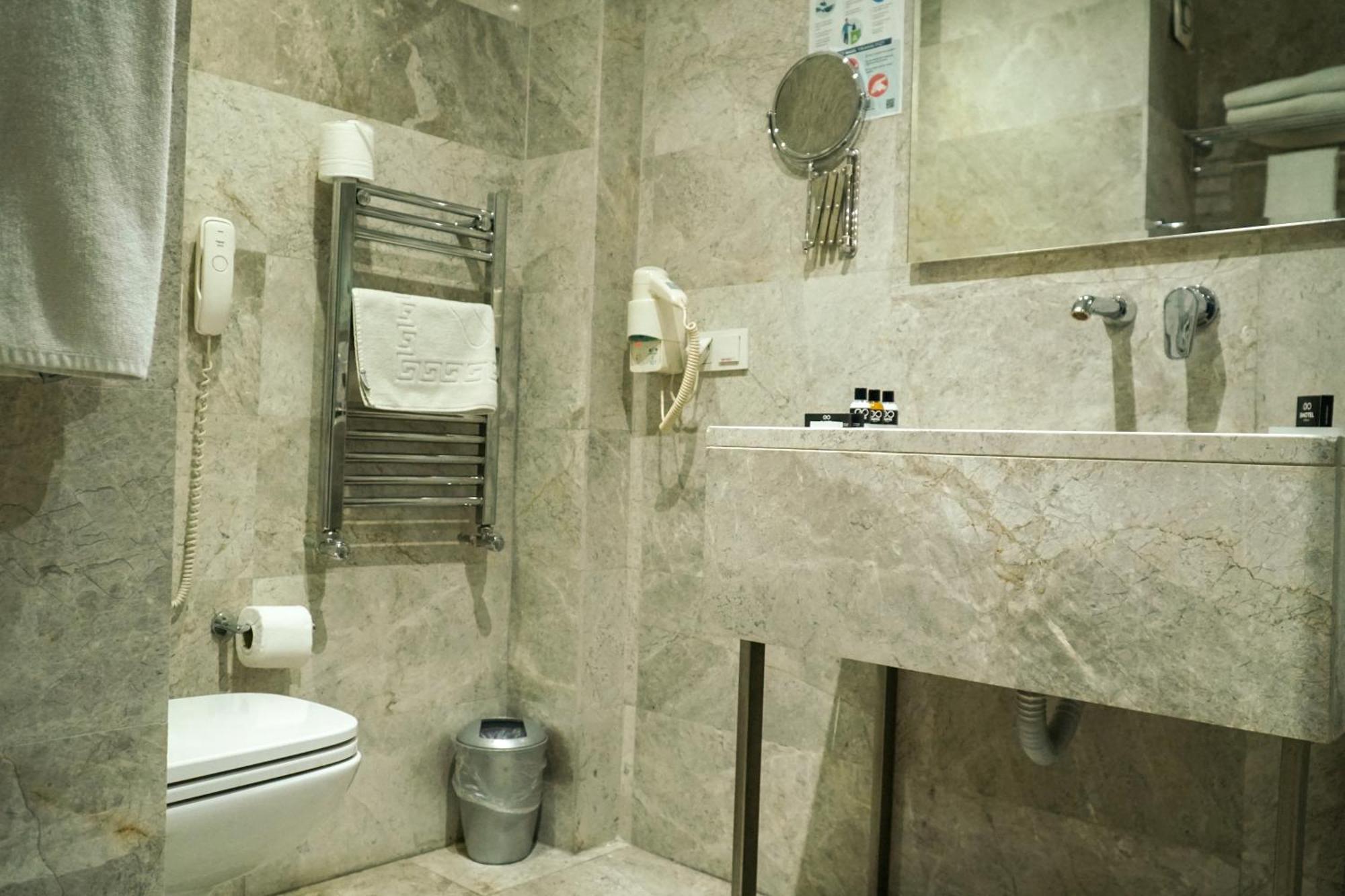 En Otel Karaca Εσκίσεχιρ Εξωτερικό φωτογραφία