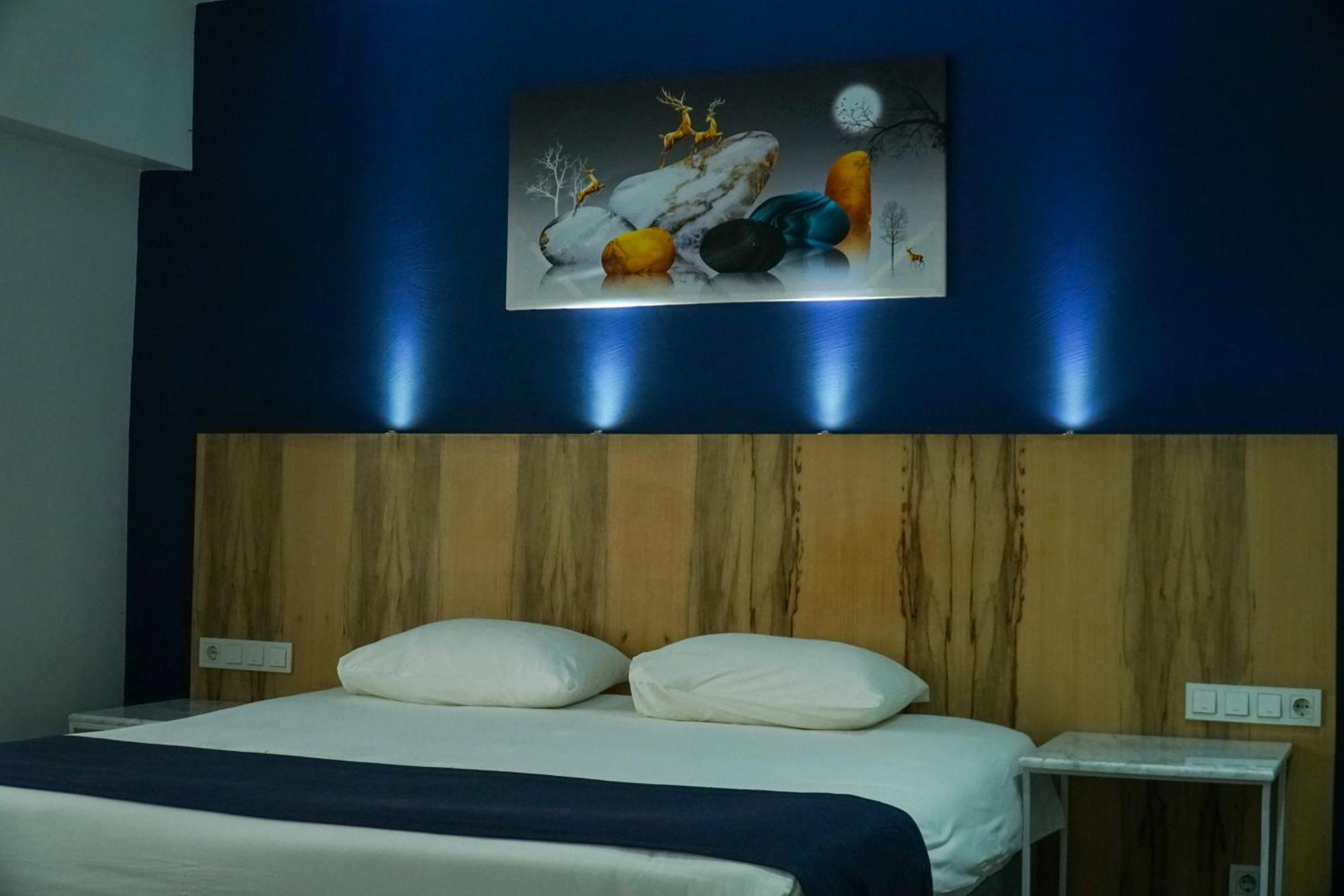 En Otel Karaca Εσκίσεχιρ Εξωτερικό φωτογραφία