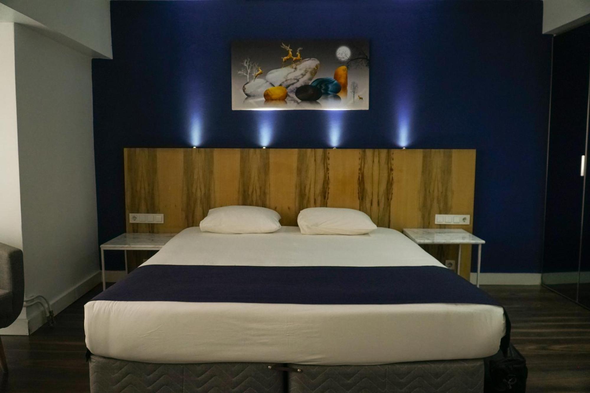 En Otel Karaca Εσκίσεχιρ Εξωτερικό φωτογραφία